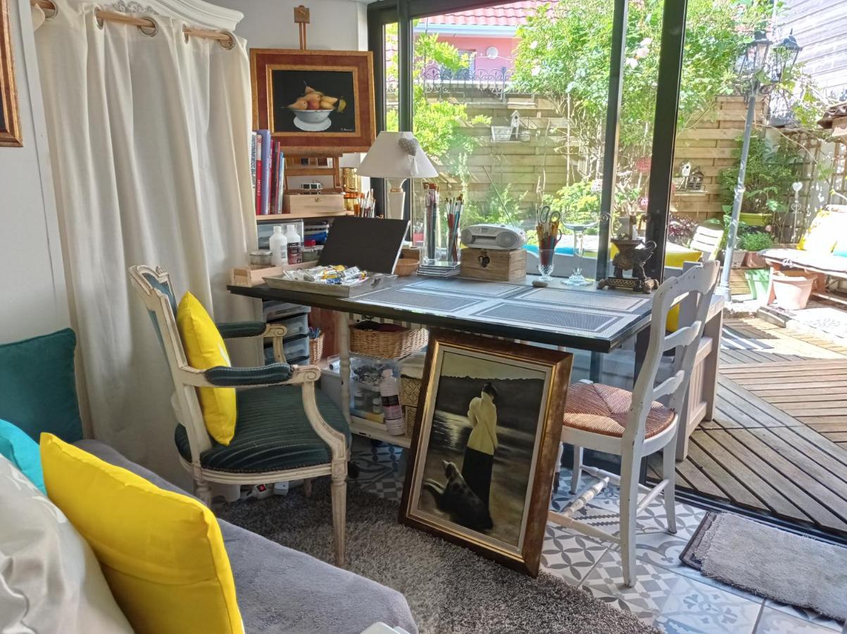 דירות בוזוויל L'Atelier De Jocelyne מראה חיצוני תמונה