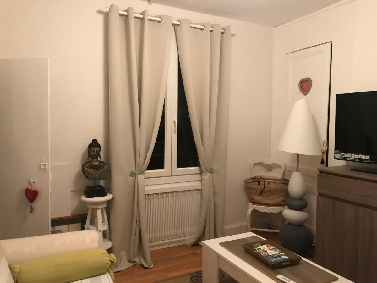 דירות בוזוויל L'Atelier De Jocelyne מראה חיצוני תמונה