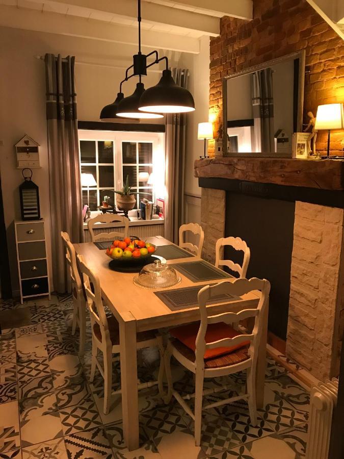 דירות בוזוויל L'Atelier De Jocelyne מראה חיצוני תמונה